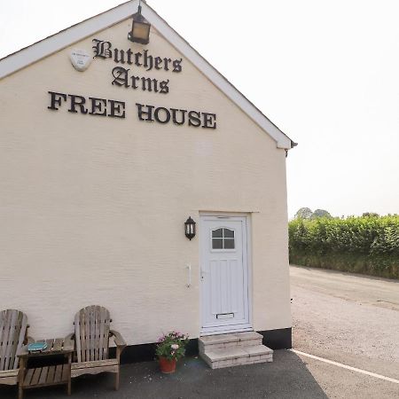Butchers Arms Cottage Nercwys Exterior photo